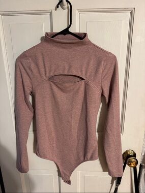 Express Mauve Mock Neck Long Sleeve Bodysuit with Front Cutout